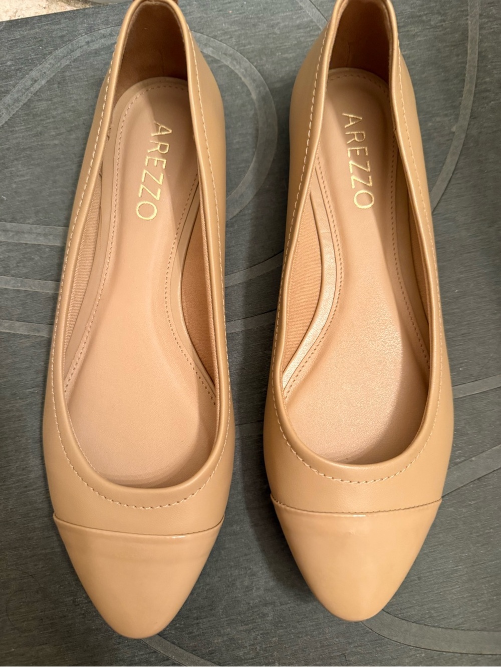 Arezzo nude/tan ballet flats with cap toe